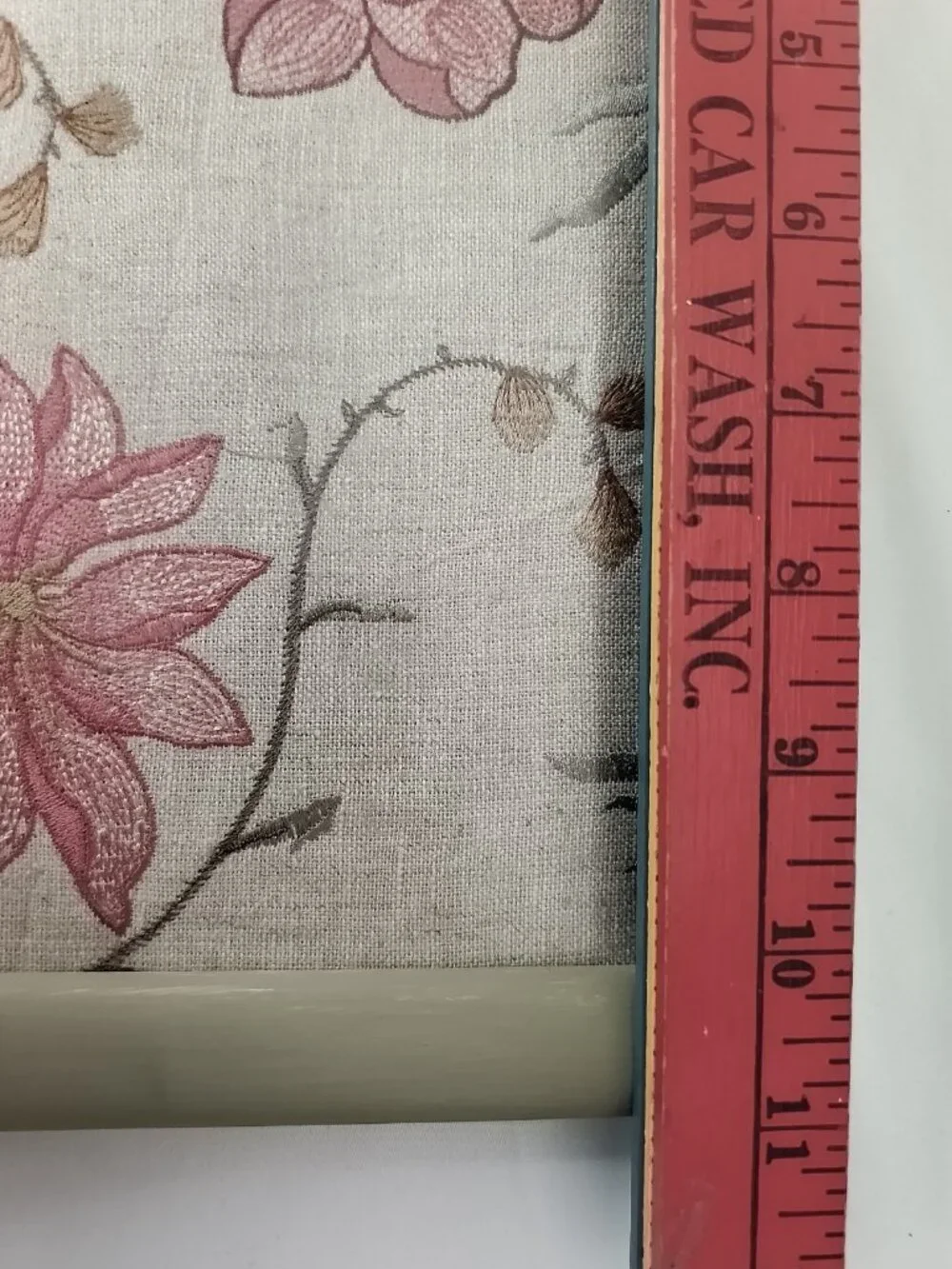 Unbranded floral preserved space